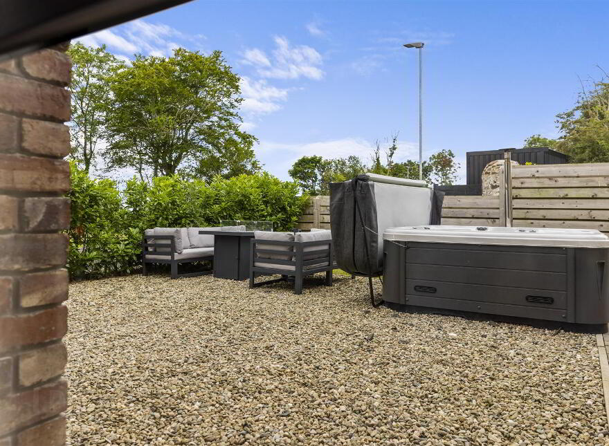 2 Corrstown Lane, Portrush, BT56 8FX