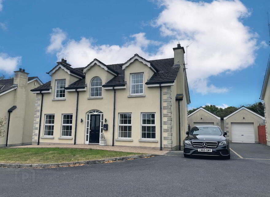 174b Saintfield Road, Lisburn, BT27 6UG photo