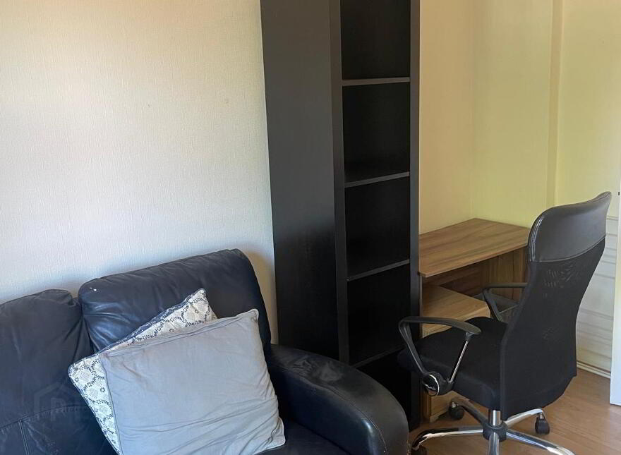 Flat 3, 21 Rugby Road, Belfast, BT7 1PT photo