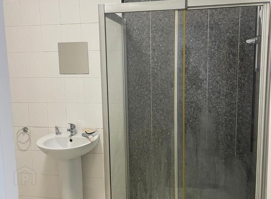 Unit F2, 21 Rugby Road, Belfast, BT7 1PT photo