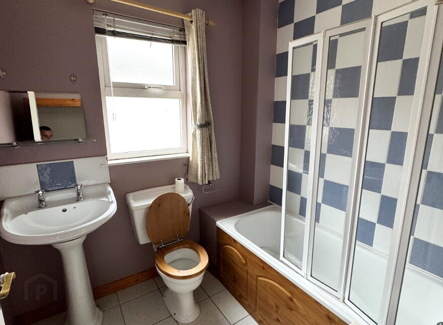 4 Woodvale, Kingscourt Road, Carrickmacross, A81WE06