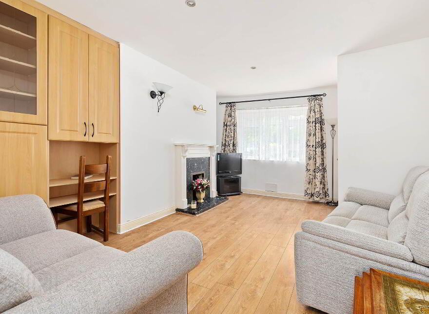 1 Sarsfield Terrace, Lower Main Street, Lucan, K78W9P2