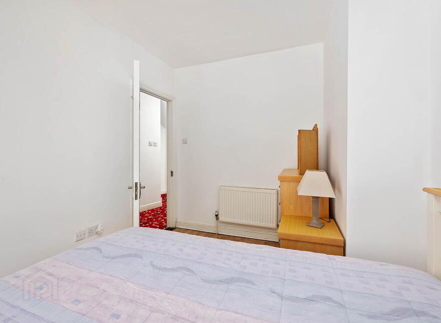 1 Sarsfield Terrace, Lower Main Street, Lucan, K78W9P2