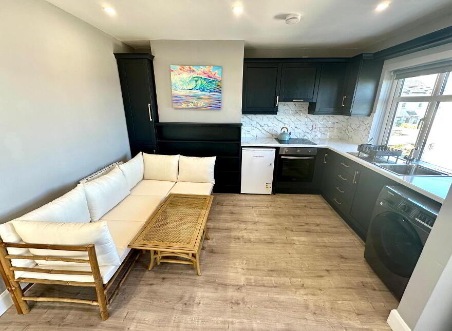 Apartment 3 Beach Apartments, Shore Road, Strandhill, F91PD68