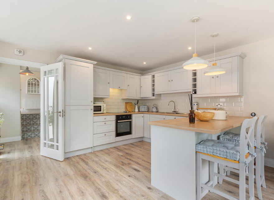 6 Enniskerry Road, Jamestown Cottages, Stepaside, Dublin, D18