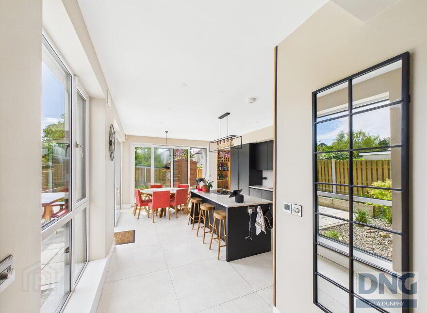 6 Meadow Hill, R95