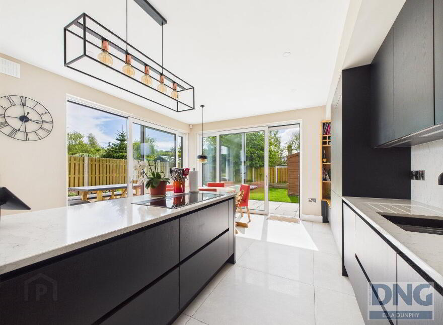 6 Meadow Hill, R95