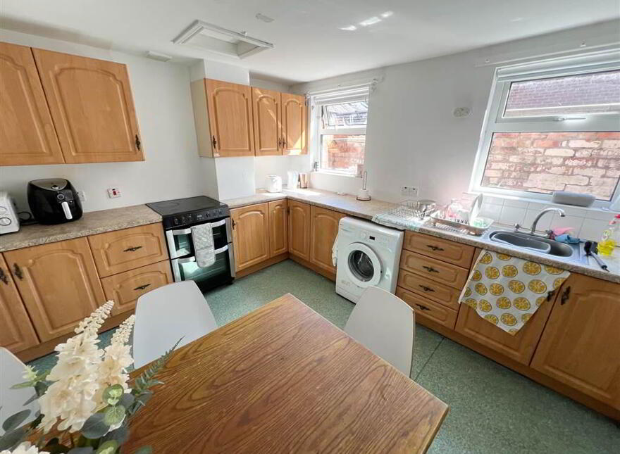 12 Strandview Street, Belfast, BT9 5FF