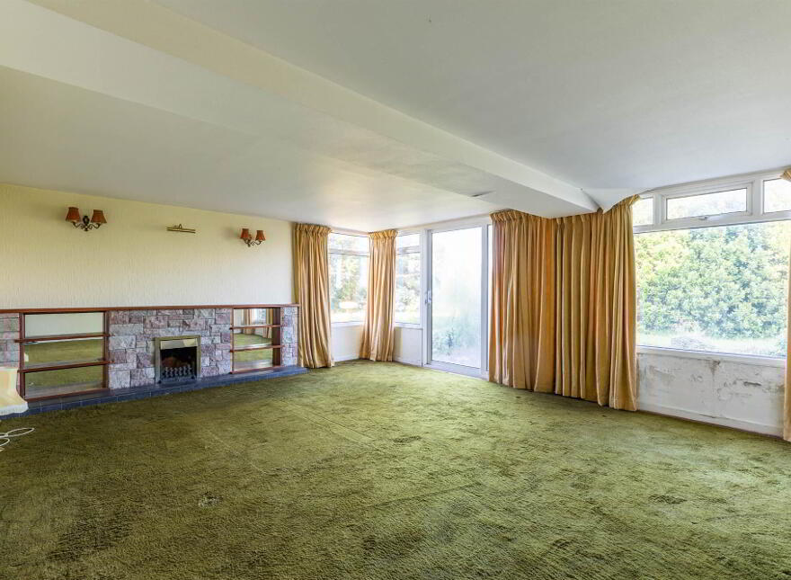 25 Hillhead Road, Ballyrussell, Dundonald, Belfast, BT16 1XD