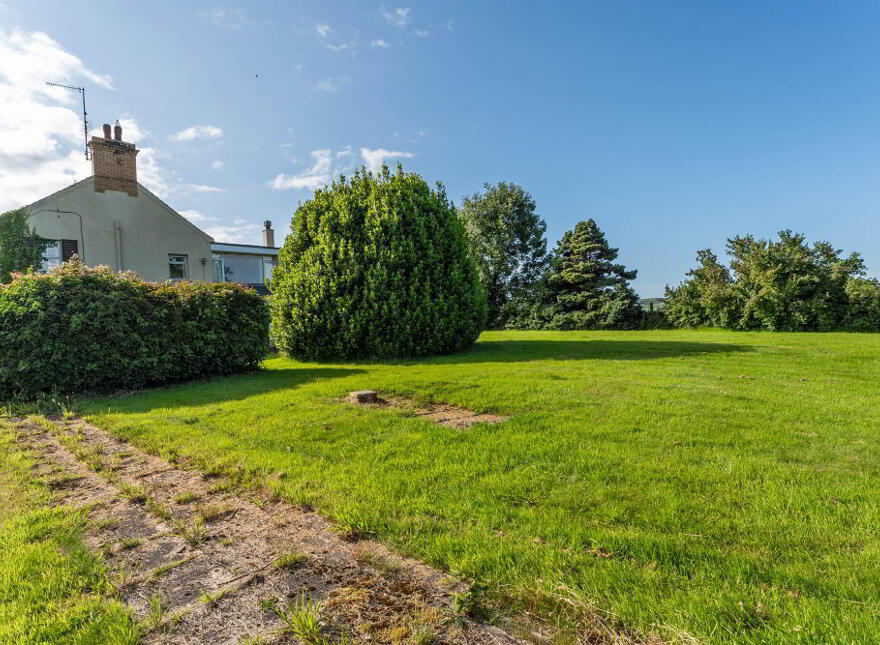 25 Hillhead Road, Ballyrussell, Dundonald, Belfast, BT16 1XD