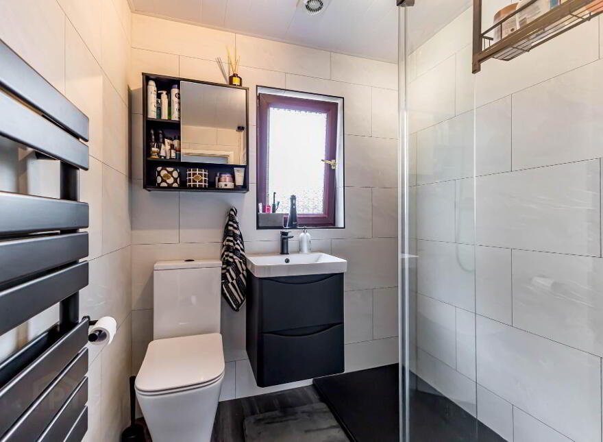 48 Hornbeam Road, Dunmurry, Lisburn, BT17 9DW