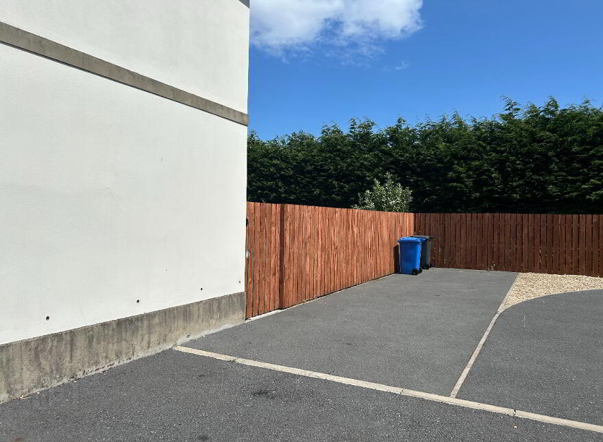 33 Boulevard Green, Newcastle, BT33 0FA