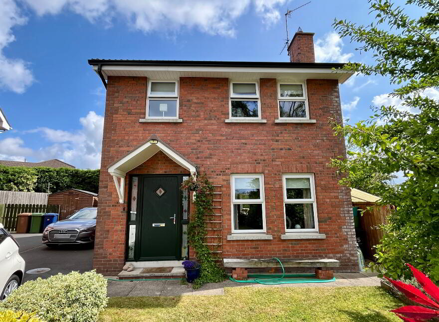 17 Knocknashane Meadows, Lurgan, BT66 7GA photo