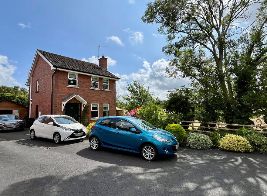 17 Knocknashane Meadows, Lurgan, BT66 7GA
