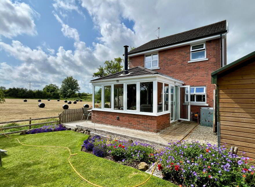 17 Knocknashane Meadows, Lurgan, BT66 7GA