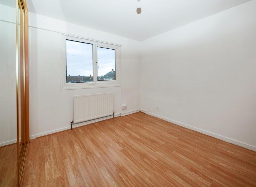 6 Killynether Gardens, Castlereagh, Belfast, BT8 7FH