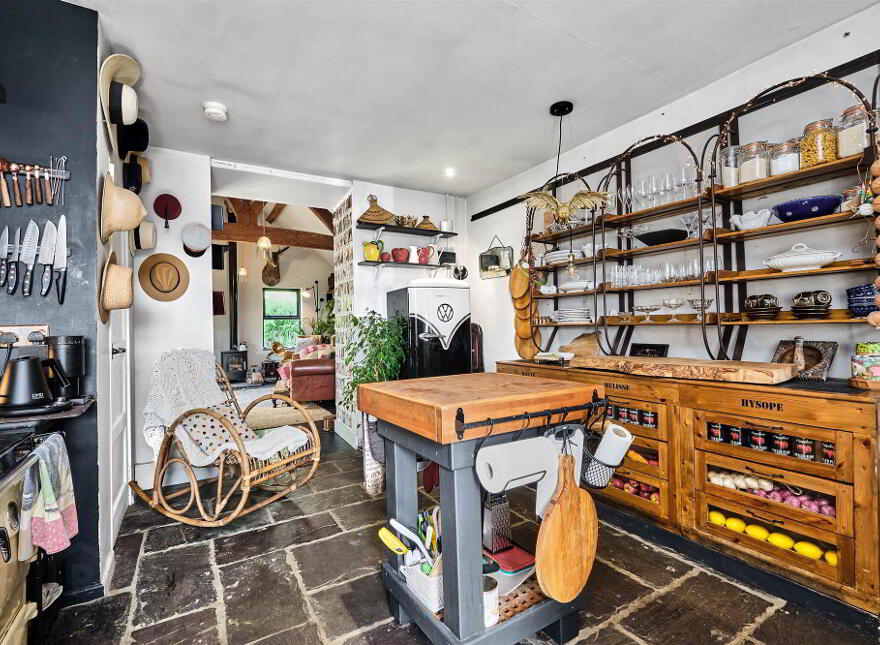 Christmas Cottage, 64a Whitepark Road, Ballycastle, BT54 6LP