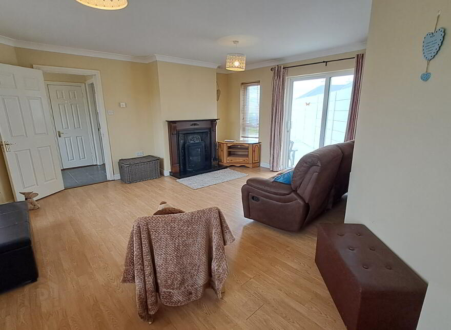 17 Hazelwood, Blackwater, Y21TN22