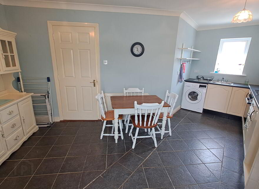 17 Hazelwood, Blackwater, Y21TN22