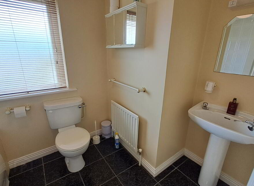 17 Hazelwood, Blackwater, Y21TN22