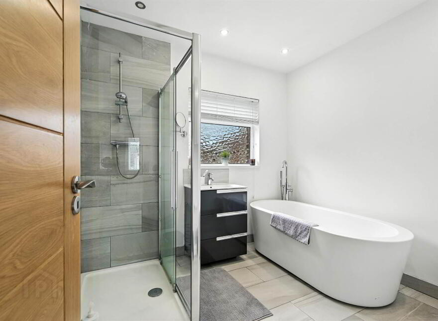 29 Kingsdale Park, Off Kings Road, Belfast, BT5 7BZ