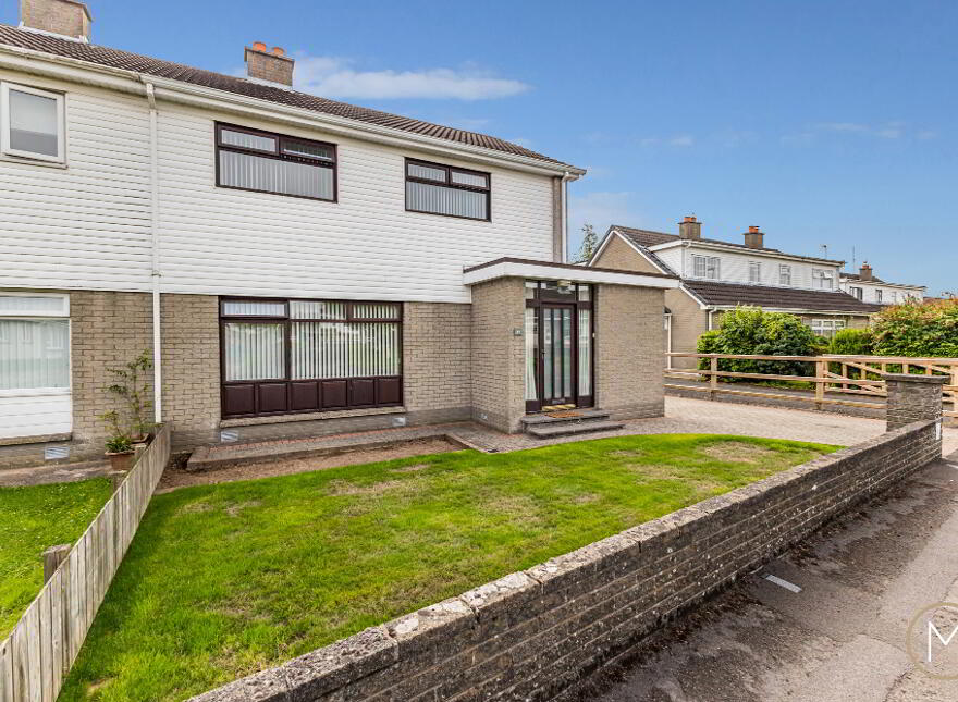 27 Brantwood Gardens, Antrim, BT41 1HP photo