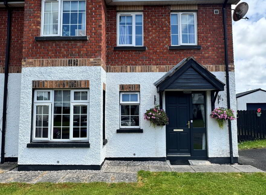 96 Foxfield, Carrickmacross, A81CP89 photo