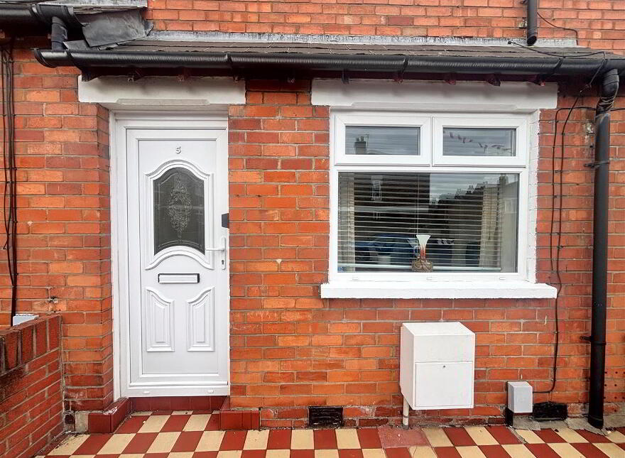5 Ainsworth Parade, Belfast, BT13 3FP