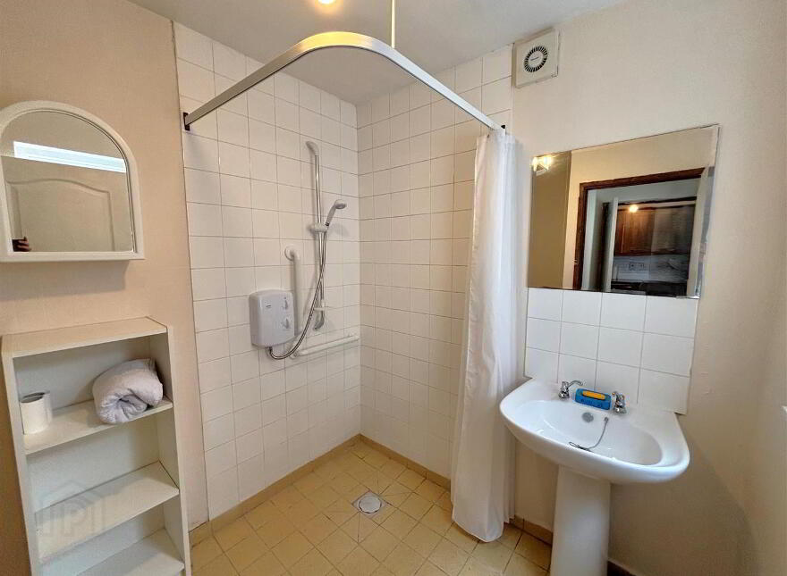 5 Ainsworth Parade, Belfast, BT13 3FP