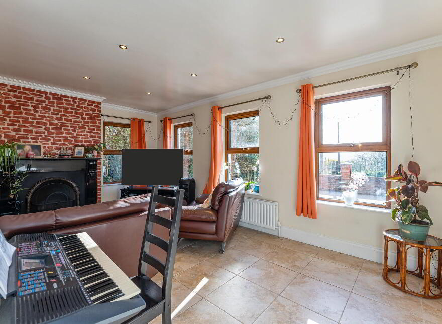 1085 Crumlin Road, Belfast, BT14 8RX