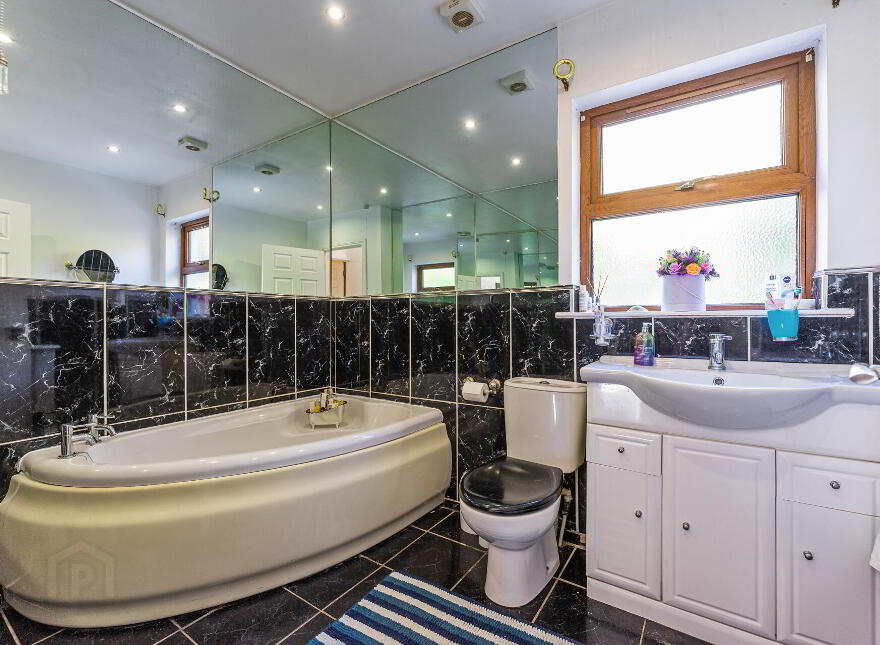 1085 Crumlin Road, Belfast, BT14 8RX