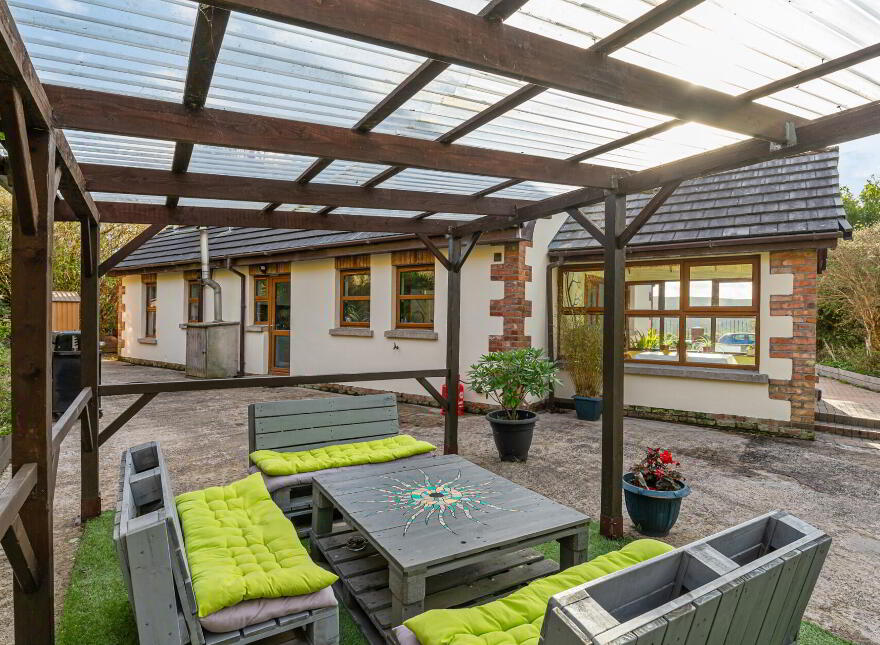 1085 Crumlin Road, Belfast, BT14 8RX