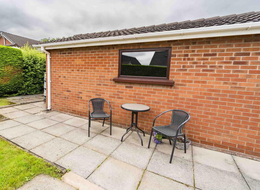 6 West Park, Lisburn, BT28 2BQ