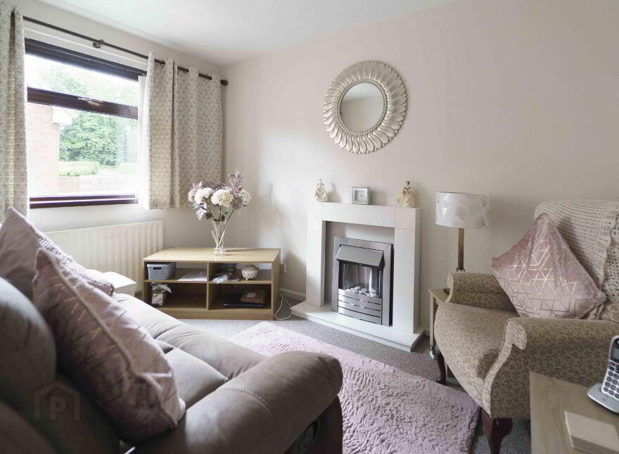 6 West Park, Lisburn, BT28 2BQ