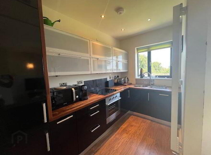 52 Copper Point, Schull, West, P81A342