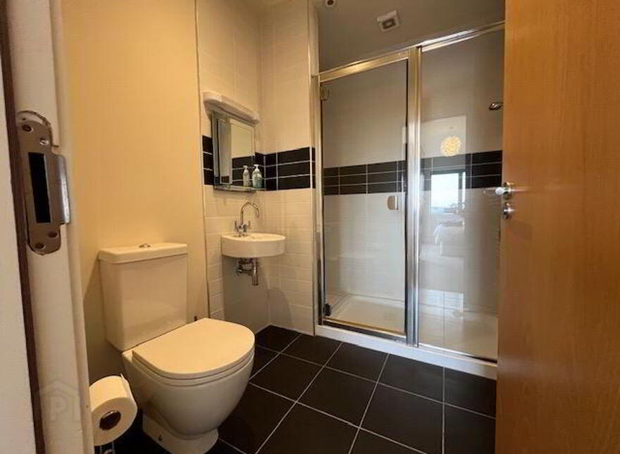 52 Copper Point, Schull, West, P81A342
