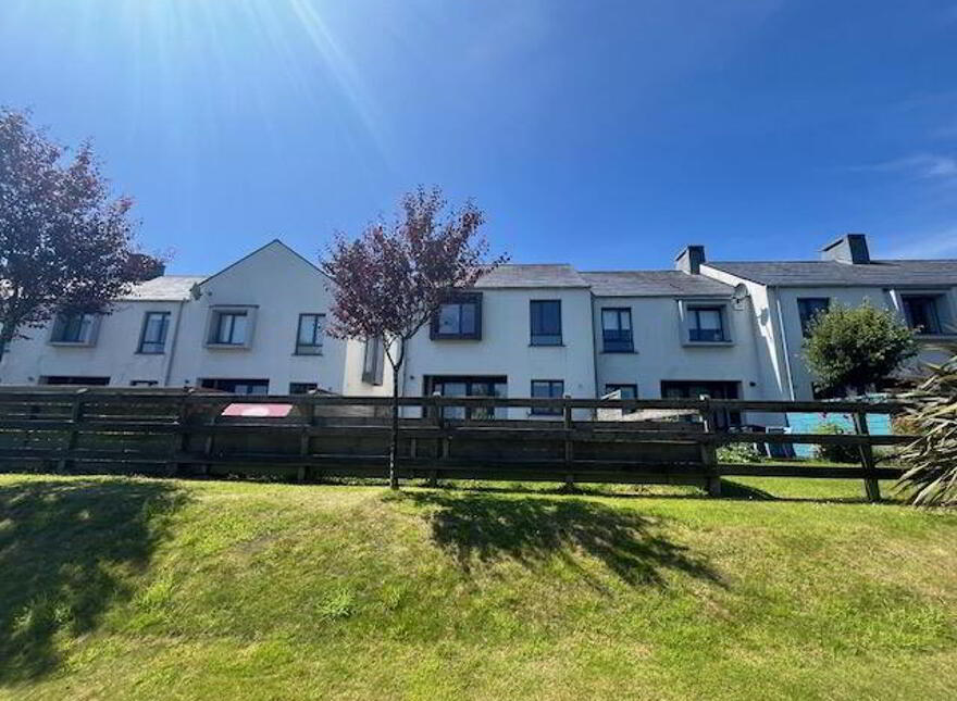 52 Copper Point, Schull, West, P81A342