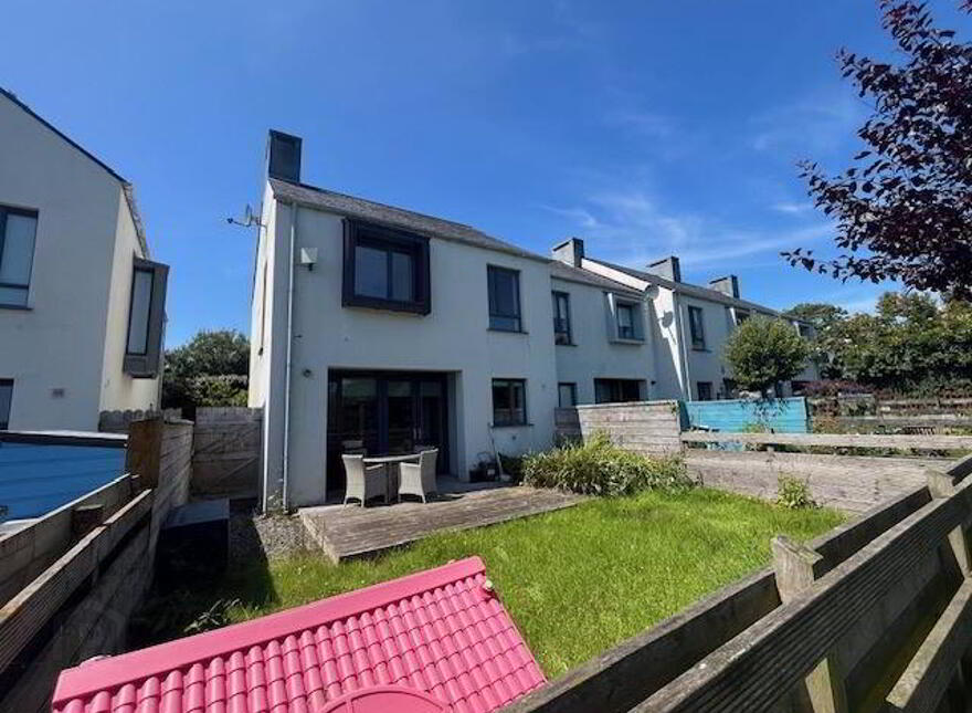 52 Copper Point, Schull, West, P81A342