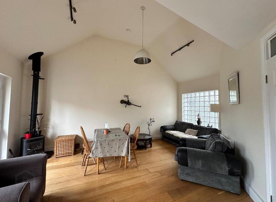 Church Street, Inistioge, R95PK46