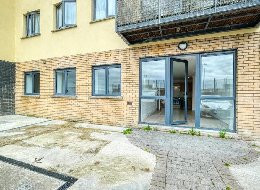 5 Harbour Point, Market Square, N39W520