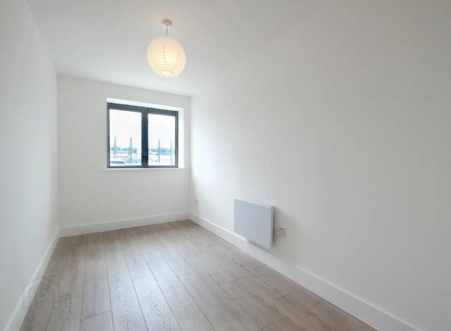 5 Harbour Point, Market Square, N39W520