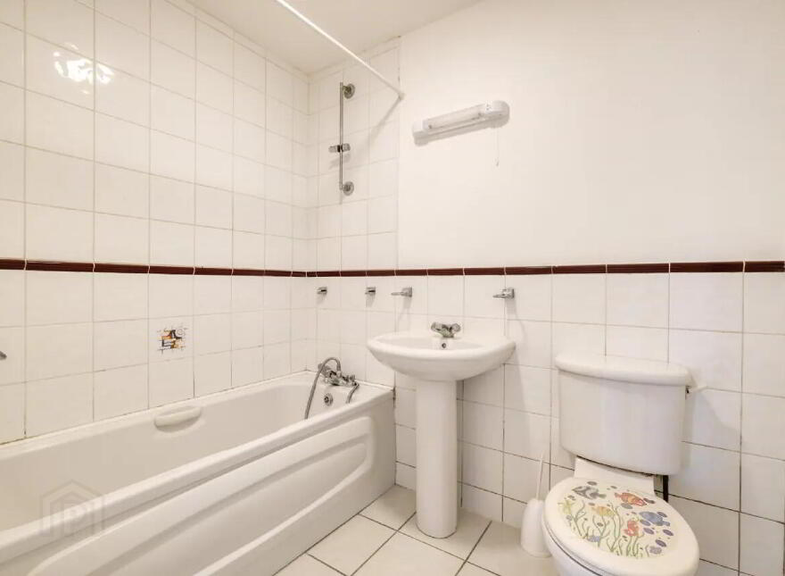 5 Harbour Point, Market Square, N39W520