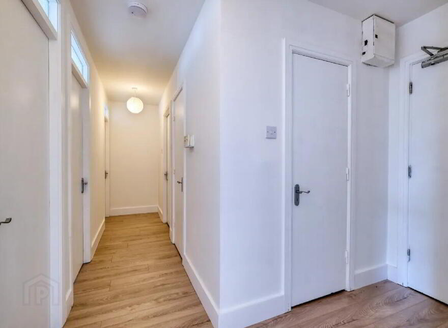 5 Harbour Point, Market Square, N39W520