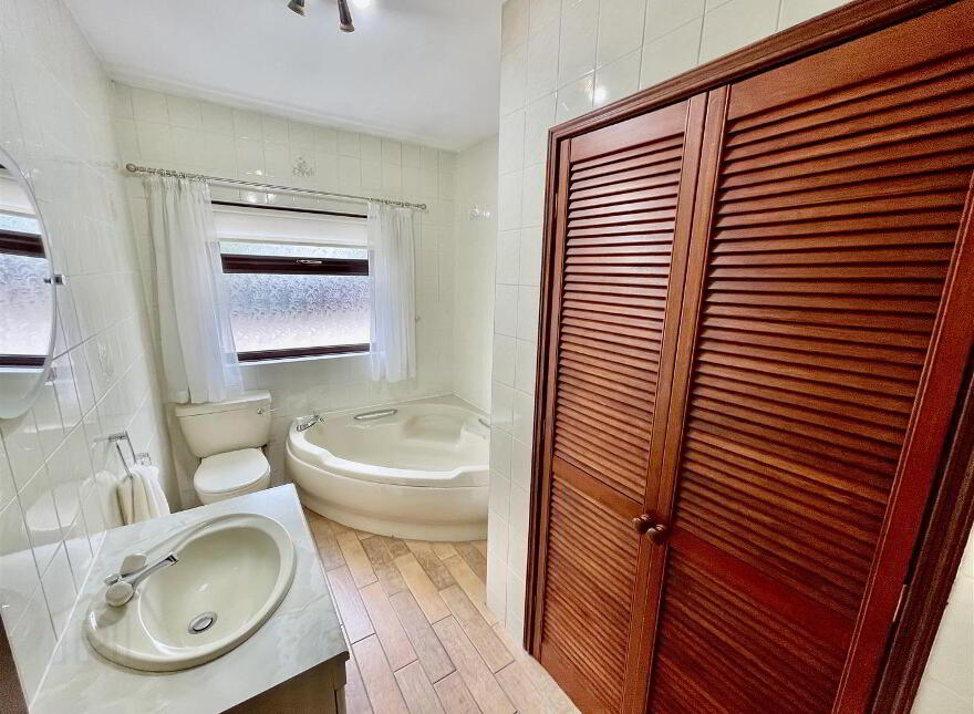 25 Cloughey Road, Portavogie, Newtownards, BT22 1EF