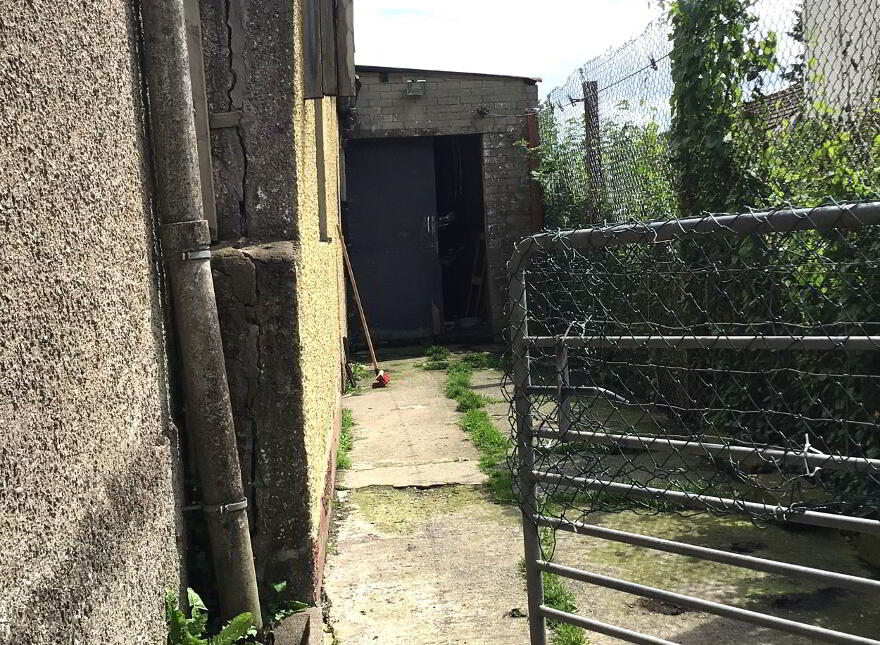 33 Main Street, Irvinestown, BT94 1GJ