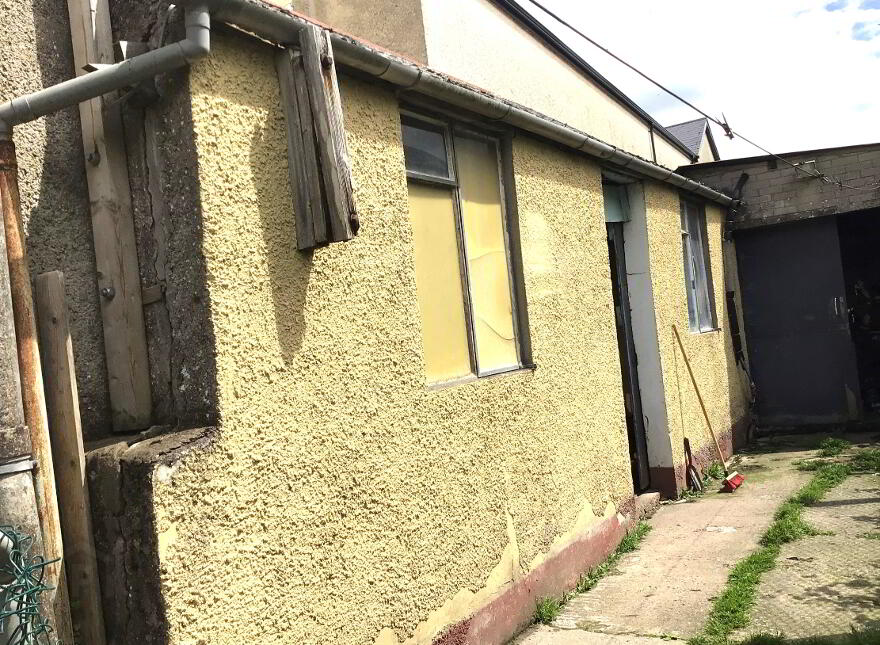 33 Main Street, Irvinestown, BT94 1GJ