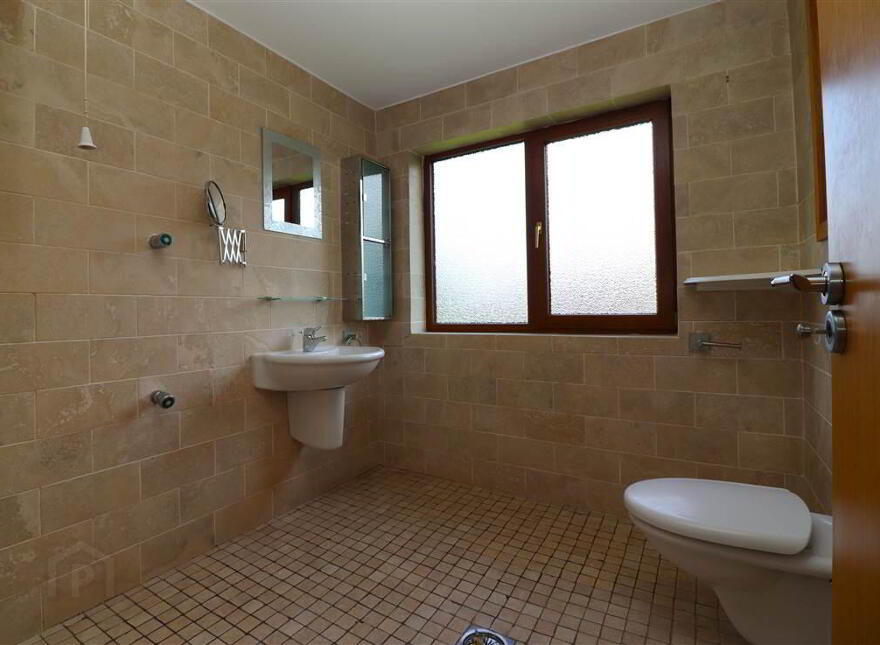 3 Prospect Mews, Magheralave Road, Lisburn, BT28 3GZ