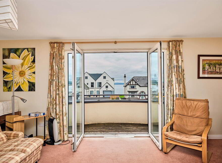 6 The Links, Strand Road, Portstewart, BT55 7FF