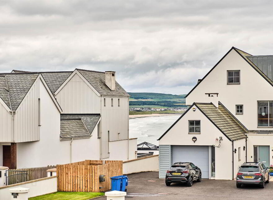 6 The Links, Strand Road, Portstewart, BT55 7FF