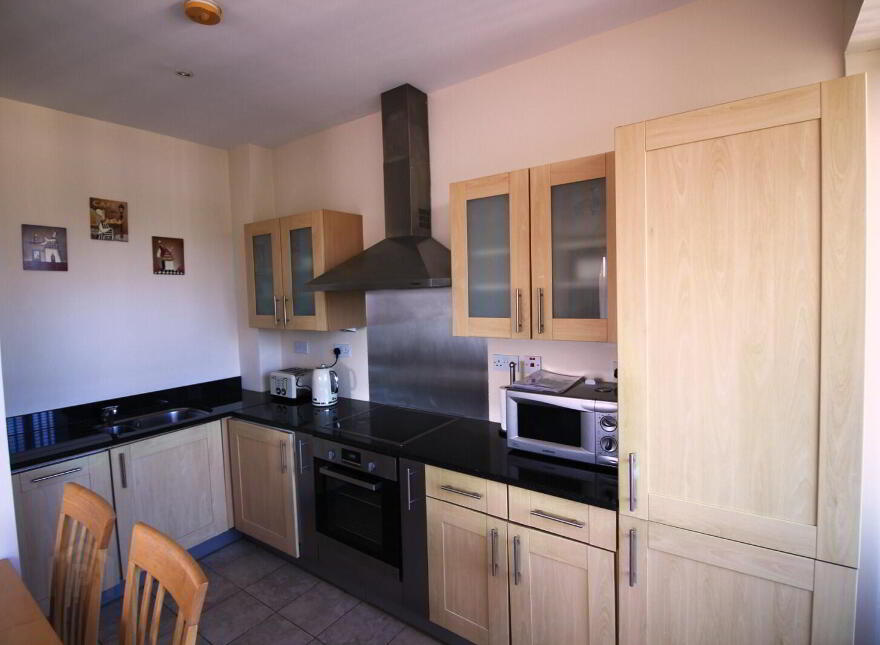 63 Stranmillis Wharf, Belfast, BT9 5GN